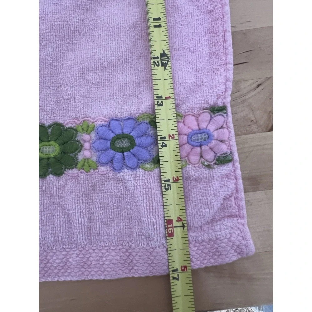 Vtg‎ Springmaid Small Pink Hand Finger Towels w/ Embroidered Retro Flowers Set 2